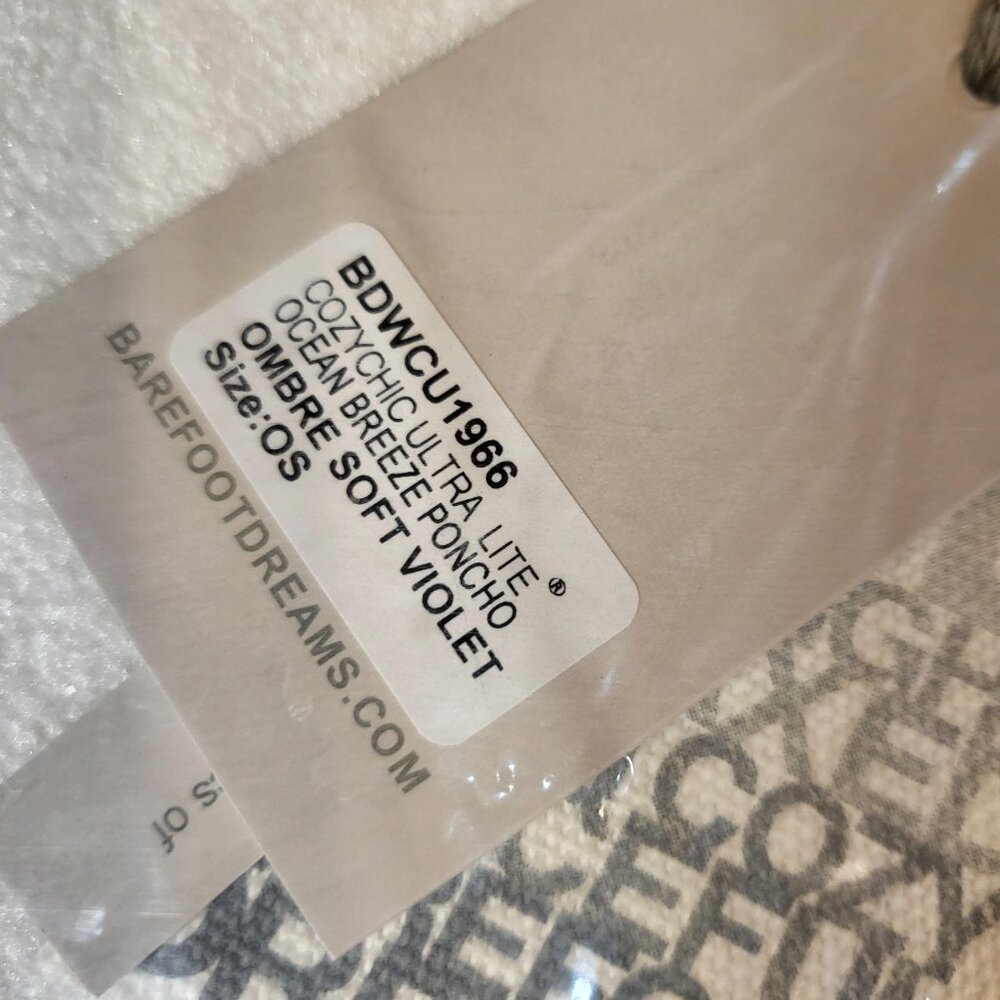 Barefoot Dreams Cozy Chic Ultra Lite Ocean Breeze Poncho One Size Ombre Violet - Picture 4 of 6